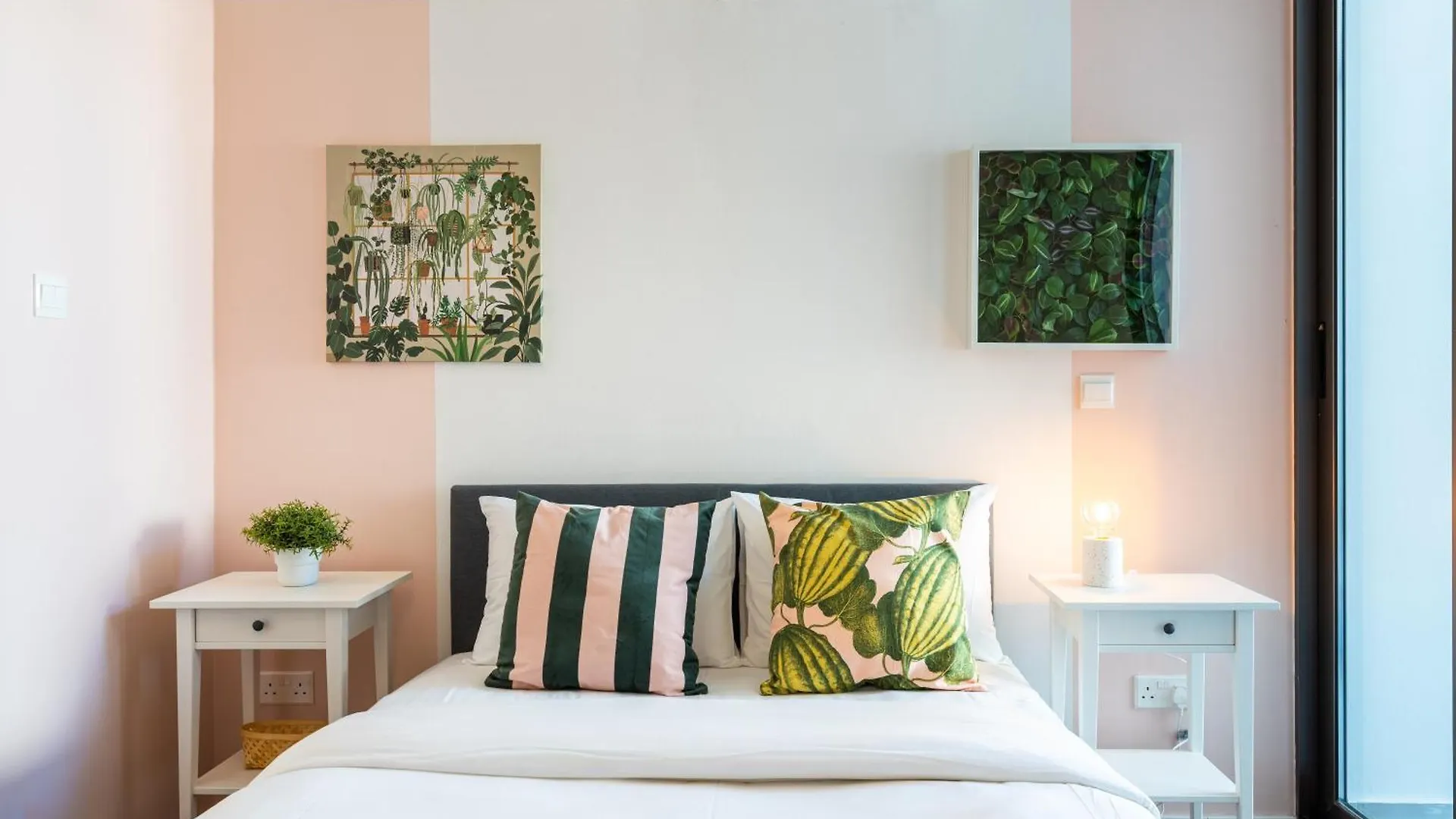 Hue 1-Bedroom Apartment In Larnaca