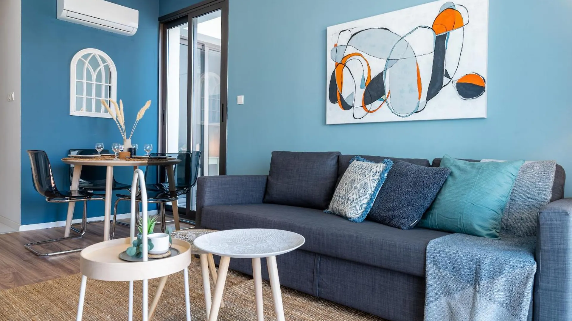 Hue 1-Bedroom Apartment In Larnaca