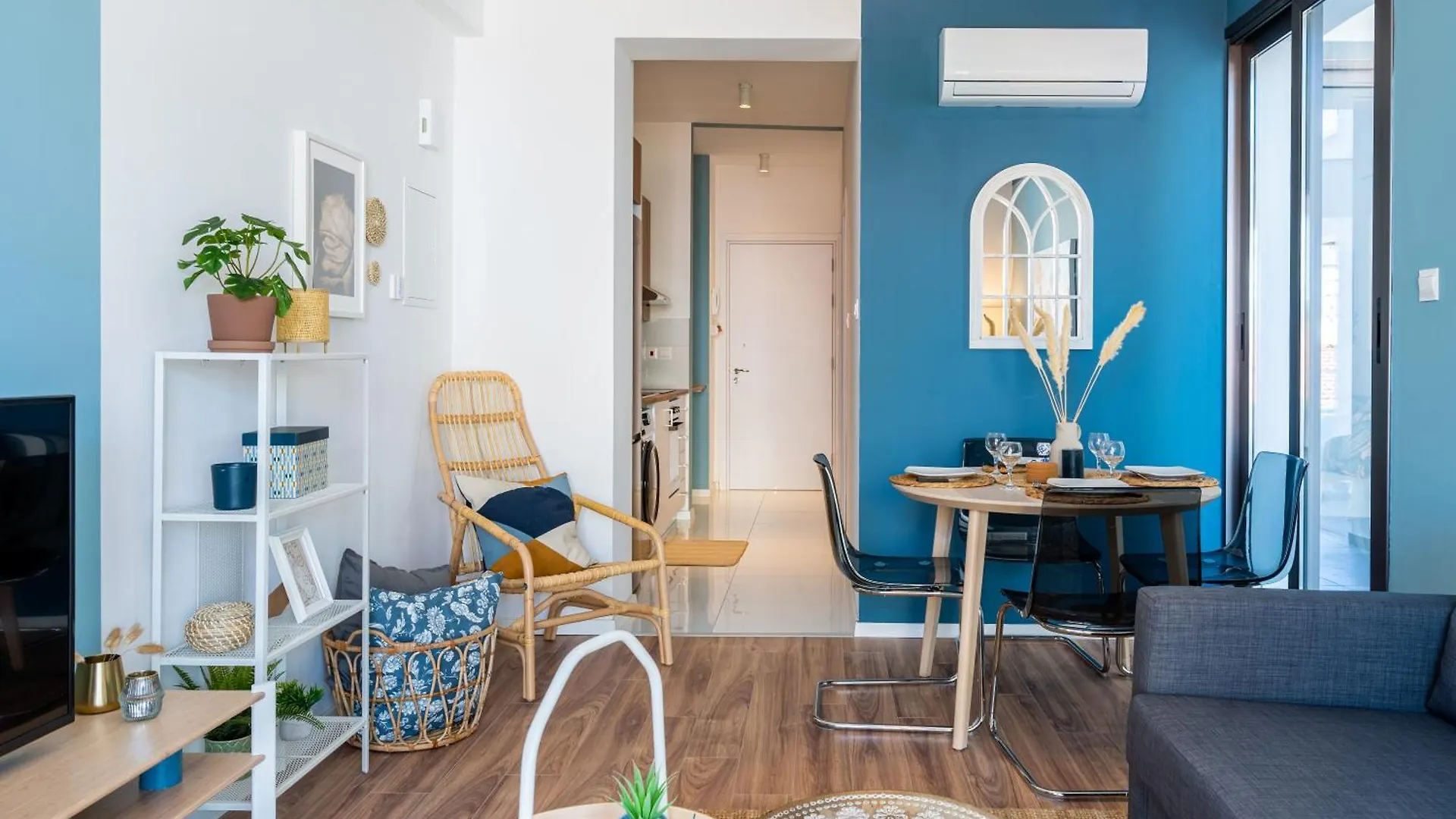 Hue 1-Bedroom Apartment In Larnaca location